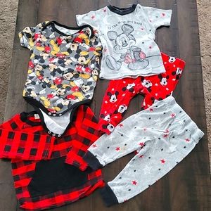 Lot of mickey mouse size 12 months